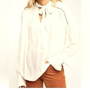 Free People Peasant Cottage Core Embroidered Long Sleeve Boho Top Size Small